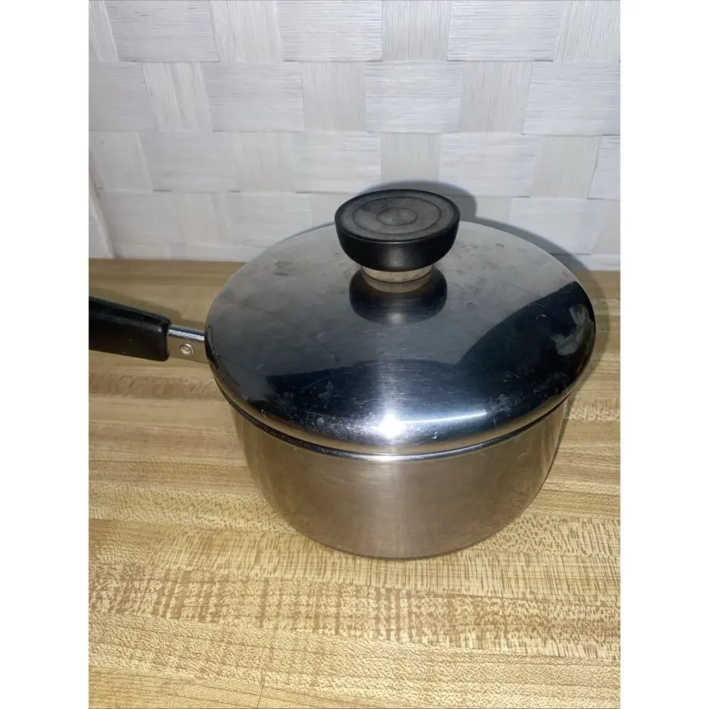 Revere Ware 1 QT Saucepan With Lid, Copper Bottom 1801 Clinton, IlL USA
